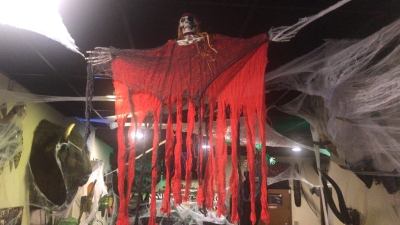 Vive la noche de Halloween en Afrika 