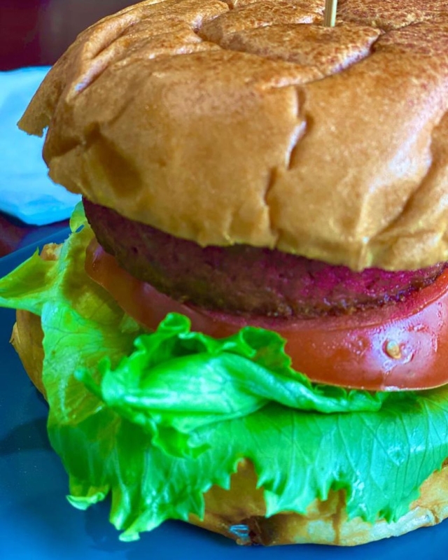 Os presentamos nuestra nueva hamburguesa x VEGANA Si la prueb 